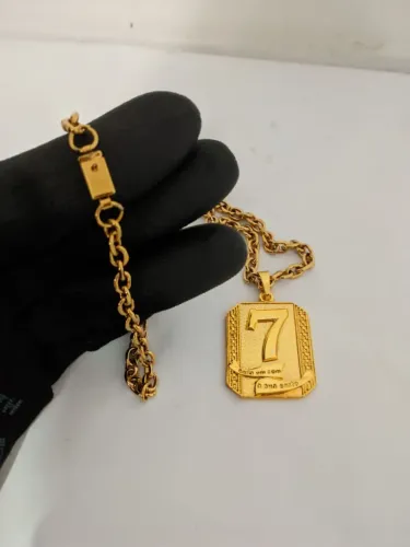 CORDÃO COM PINGENTE 50 CM NOVO ZERO