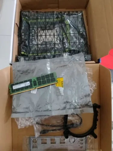 Placa mãe soyo + processador 2680 v4