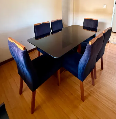 Mesa de jantar 160x80 cm + 6 cadeiras - impecável 