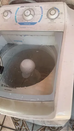 Máquina Electrolux 10kg com defeito 