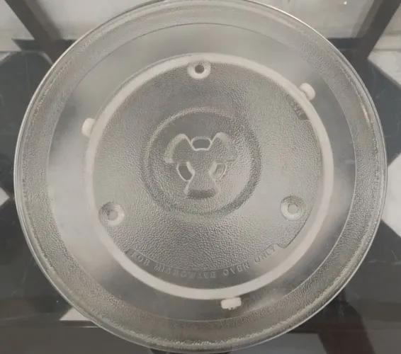 Prato de microondas universal