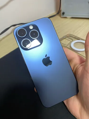 Iphone 15 pro 256gb blue titanium