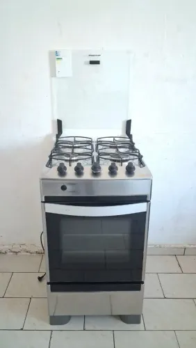 Vende se fogão em excelente estado funcionando automático