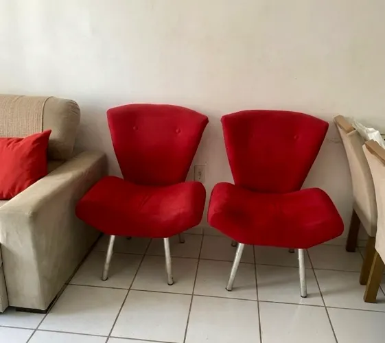 2 Poltronas Vermelhas
