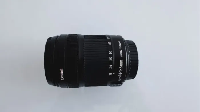 Lente Canon EFS 18-135mm