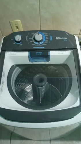 Vendo máquina Electrolux 13kg (ENTREGO)