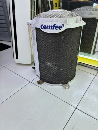 Ar Comfee 12.000 Btus