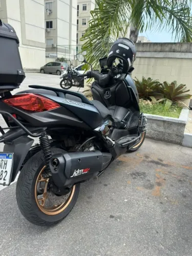 Yamaha XMax 250