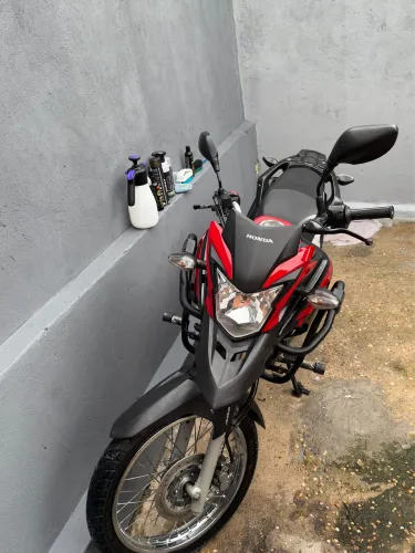 Vendo moto XRE 2022