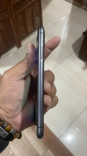 Vendo IPhone 11 128 GB AMERICANO.