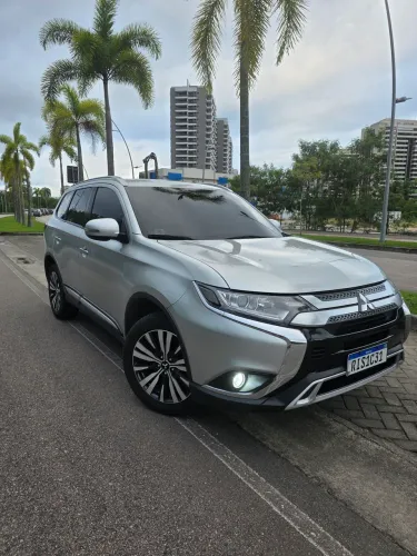 Mitsubishi Outlander HPE 2.0 16V 5P Aut. 2020