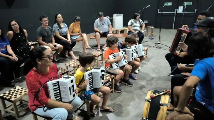 AULAS DE SANFONA ? PARA TODAS AS IDADES . AULA EXPERIMENTAL GRÁTIS