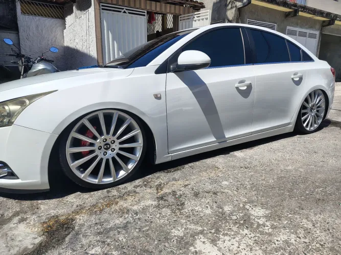 Rodas 225/30 aro 20 R$ 3,600 watts *68
