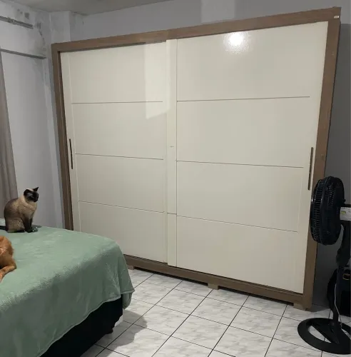 Guarda roupa casal grande
