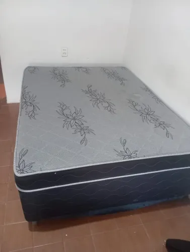 Cama box com painel