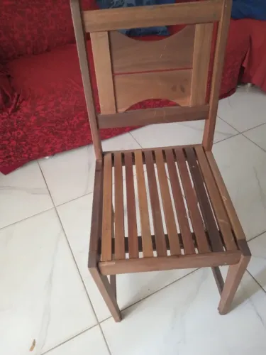 Cadeira de madeira para escrivaninha 