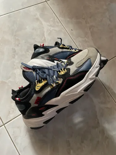 Vendo tênis adidas/fila