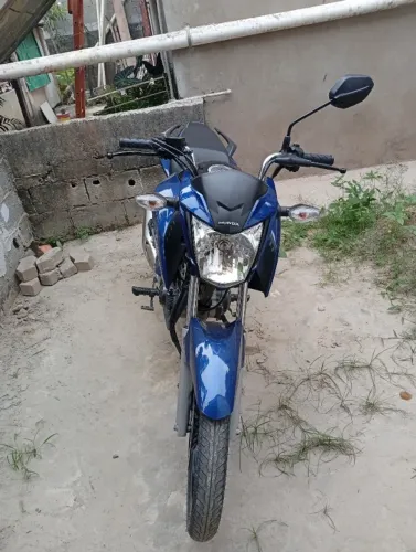 Vende se Titan 160 único dono .