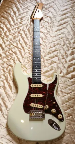 Guitarra tagima