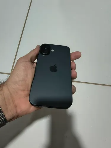 iPhone 17 normal 256gb com NF e garantia até maio 