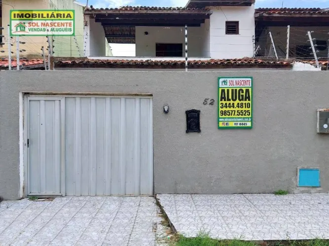 Casa com 4 dormitórios para alugar, 180 m² por R$ 2.039,55/mês - Edson Queiroz - Fortaleza
