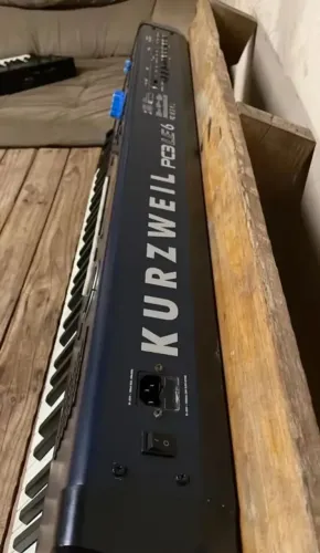 TECLADO KURZWEIL PC3 LE 6