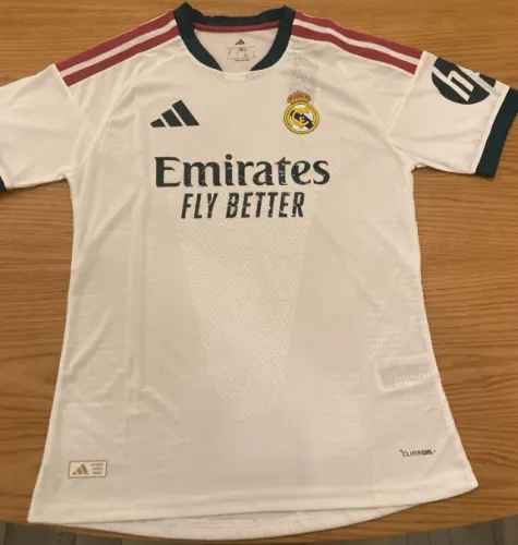 CAMISA REAL MADRID 26/27 VERSÃO JOGADOR - TAMANHO G