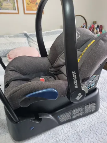 Bebê Conforto Max Cosi, para crianças de até 1 ano