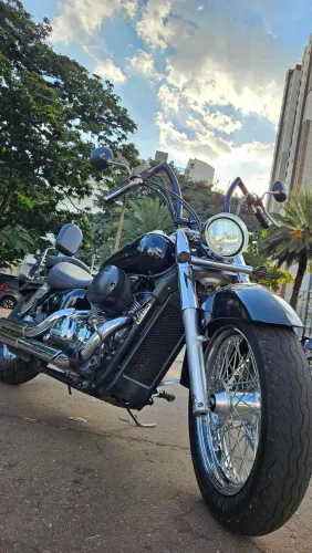 Moto Honda Shadow 750 Preta