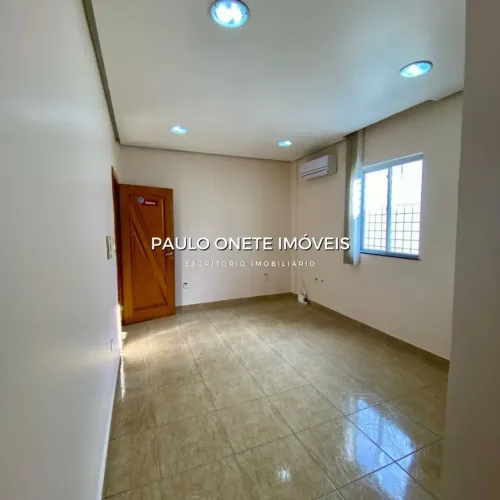ALUGA-SE SALA COMERCIAL NO TÉRREO 18M² CLIMATIZADA AV. JOÃO VALÉRIO.