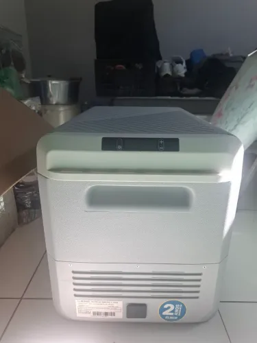 Geladeira Elber quadrivolt 51 l liga no 110 e 220 funciona também no 24 e 12 volts