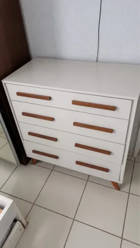 VENDO CÔMODA