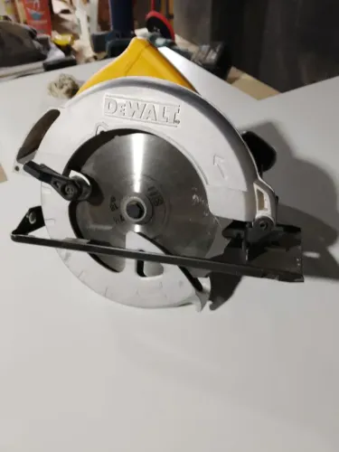 Serra circular Dewalt 