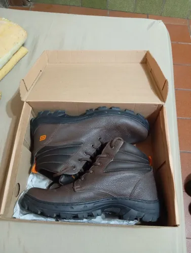 Bota Gogowear tamanho 41