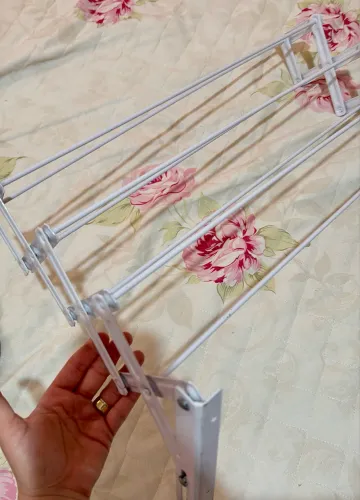 VARAL DE TETO BRANCO SANFONADO