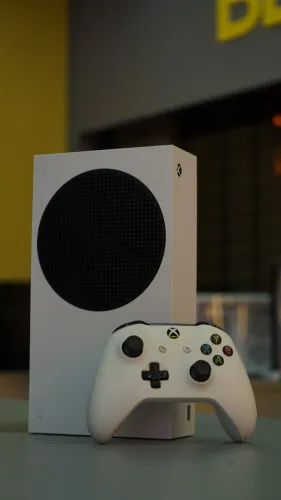 Console Xbox Series S 512GB | Edição 100% Digital | Seminovo - R$1.999,00