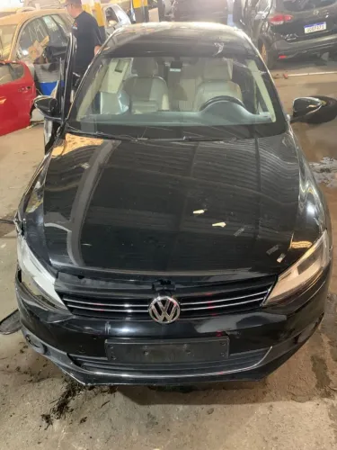 Volkswagen Jetta 2011 2.0 TSI. Somente venda de peças separadas.
