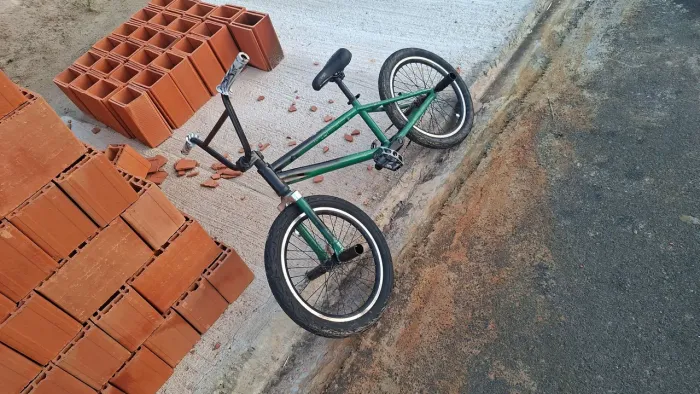 Vendo ou troco esta BMX por uma Guitarra em boas condições