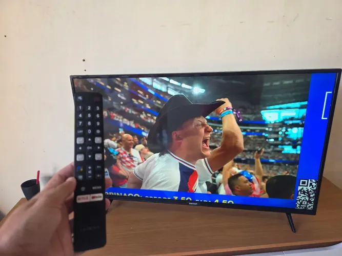 Tv smart 43P usada