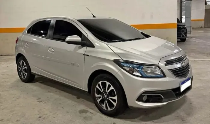 Chevrolet Onix Hatch LTZ 1.4 8V Flex Power Mec. 4P 2016
