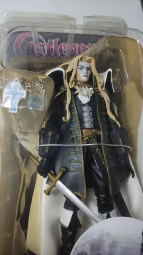 LACRADO - Action Figure Alucard Neca