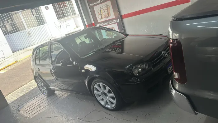 Volkswagen Golf GTI 1.8 MI 20V Turbo 4P Mec. 2000