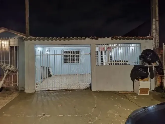 Vendo casa em Areinha Viana 