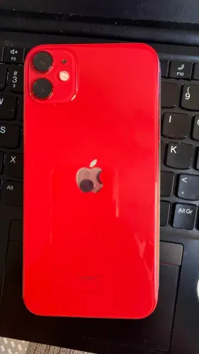 iPhone 11 64GB - Usado em bom estado