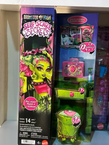 Monster High g3 Venus McFly trap self scare secrets lacrada na caixa