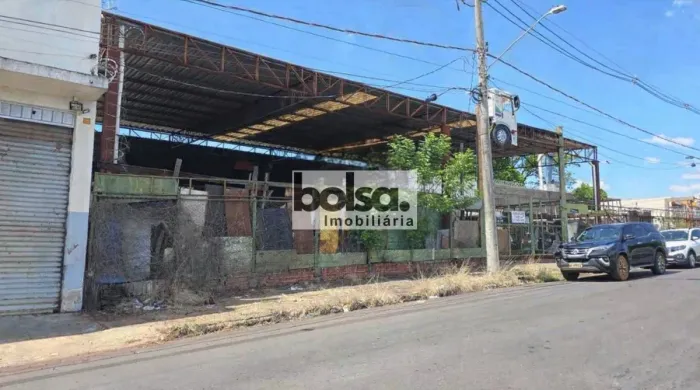 Galpão para aluguel com 1212 m² em Parque Paulista, Bauru - SP