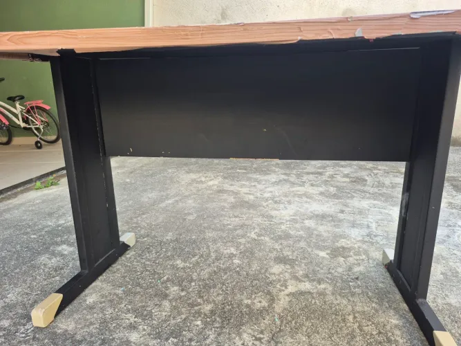 MESA DE ESCRITÓRIO