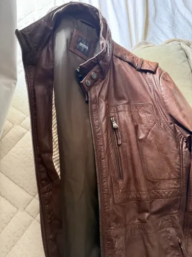 HUGO BOSS - CASACO DE COURO