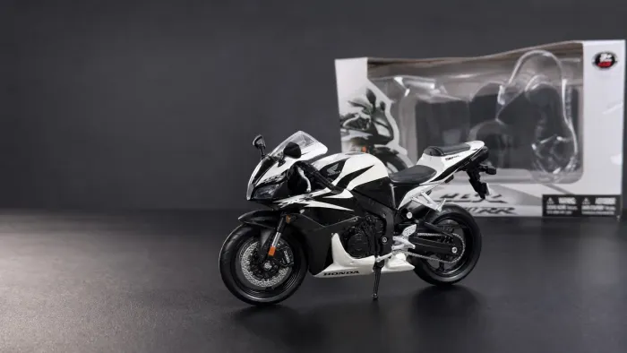 Miniatura Maisto 1/12 Honda CBR 600RR