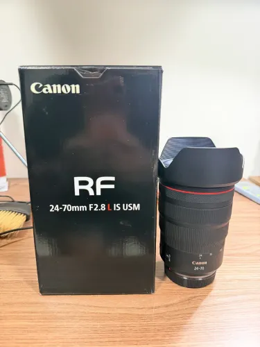 Lente Cânon RF 24-70 NOVA
